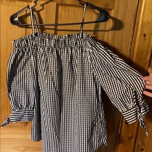 Kohls off the shoulder top